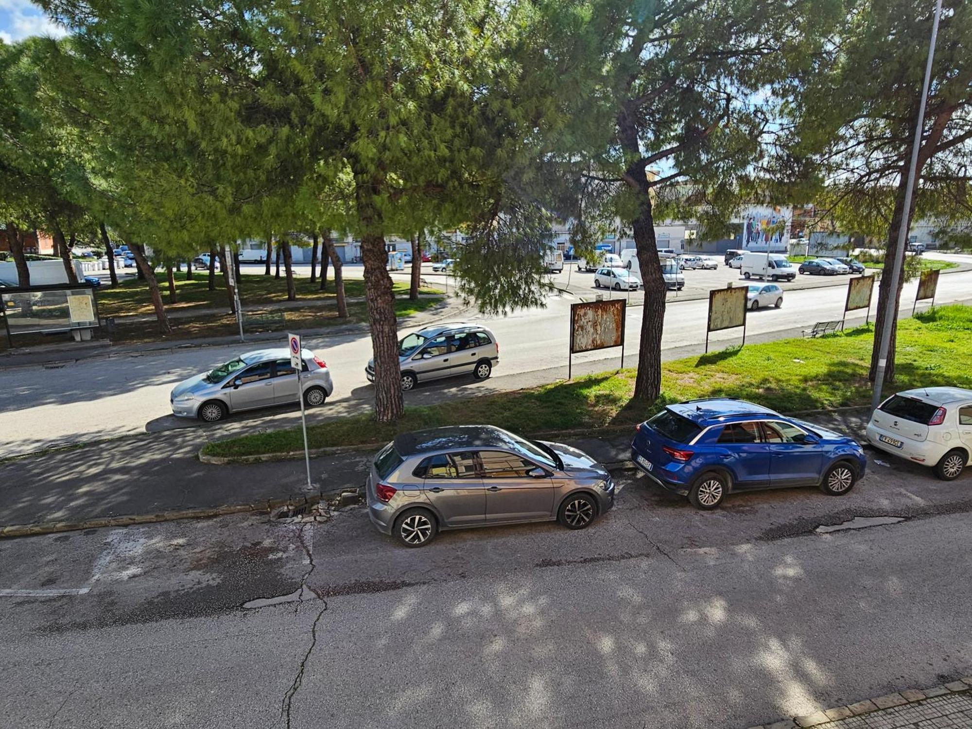 La Casetta Bilocale Centrale Con Terrazza Parkfree Wifi Minipc Ps4 Ac Jesi Buitenkant foto